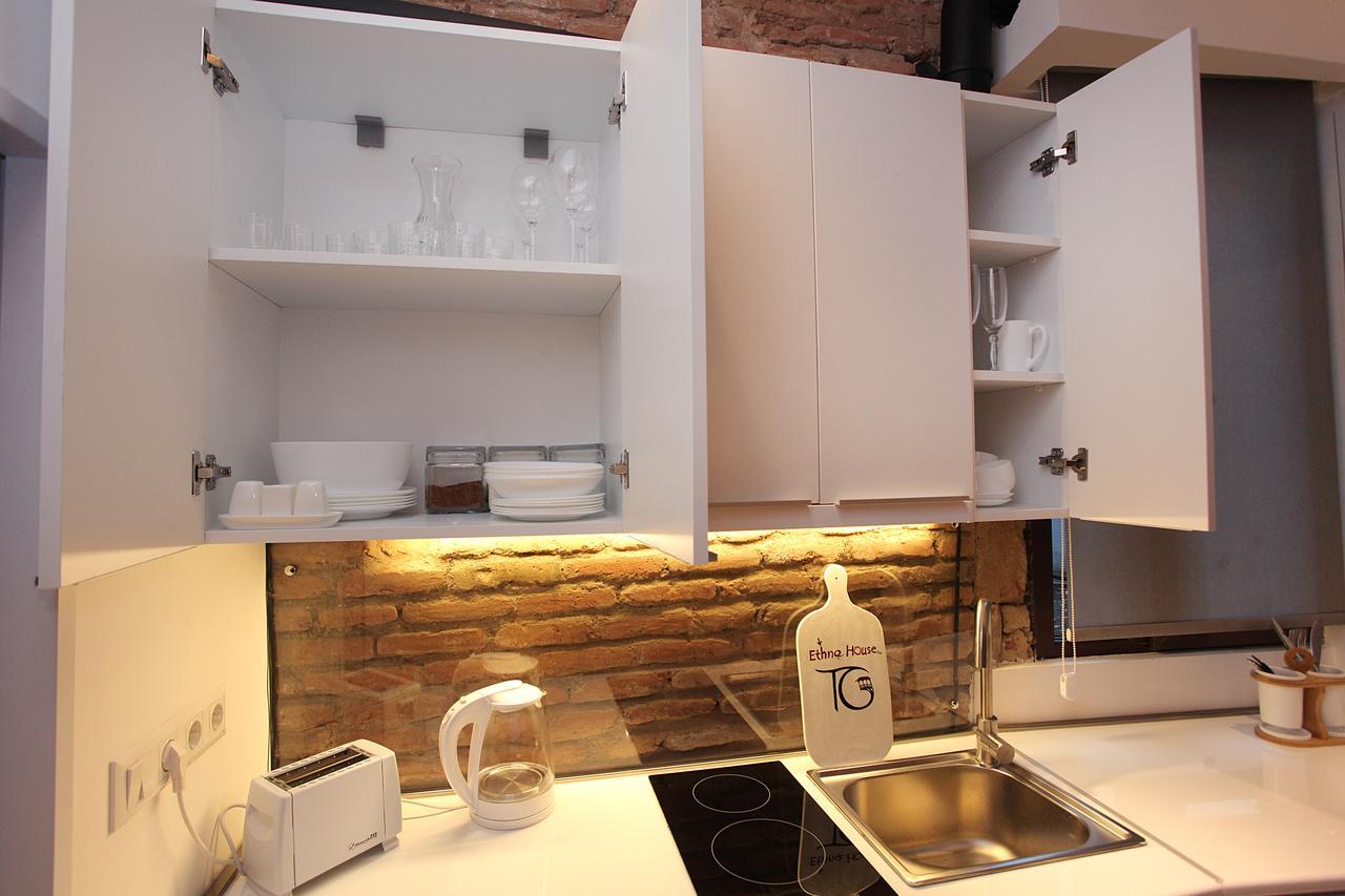 Ethno House Tg Apartment Tbilisi Bagian luar foto