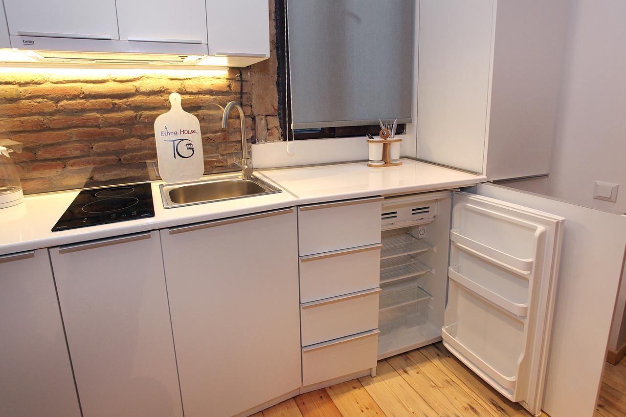 Ethno House Tg Apartment Tbilisi Bagian luar foto