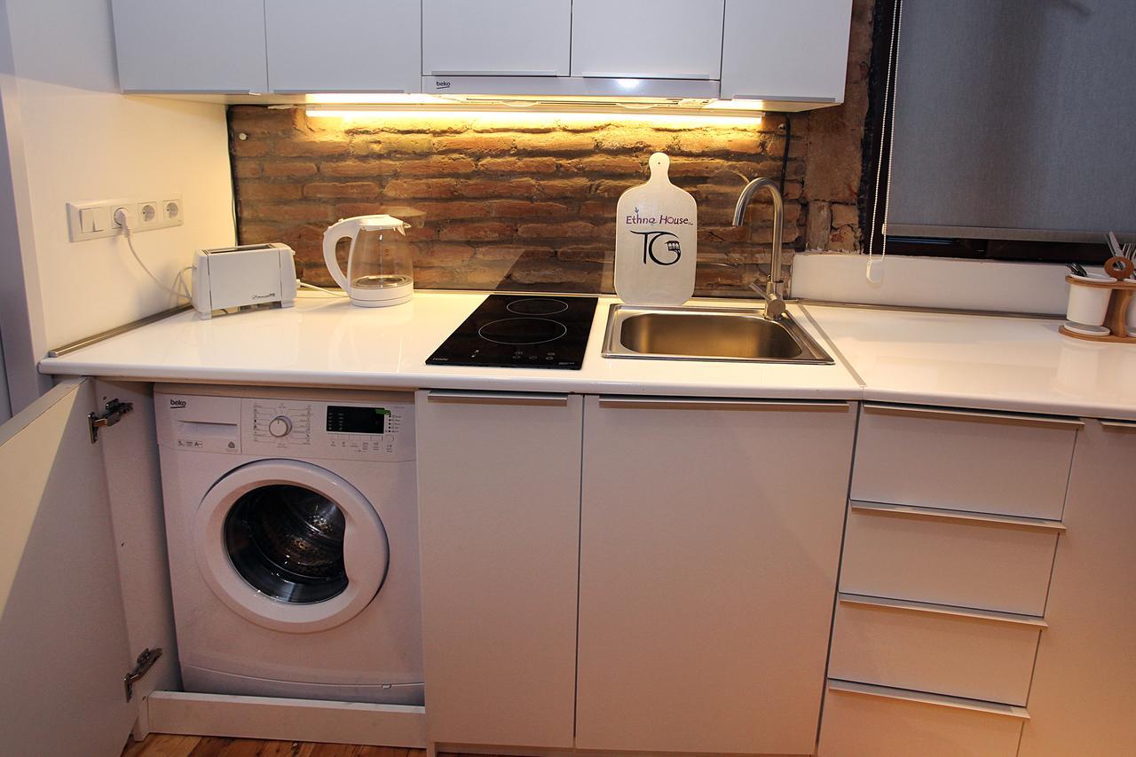 Ethno House Tg Apartment Tbilisi Bagian luar foto